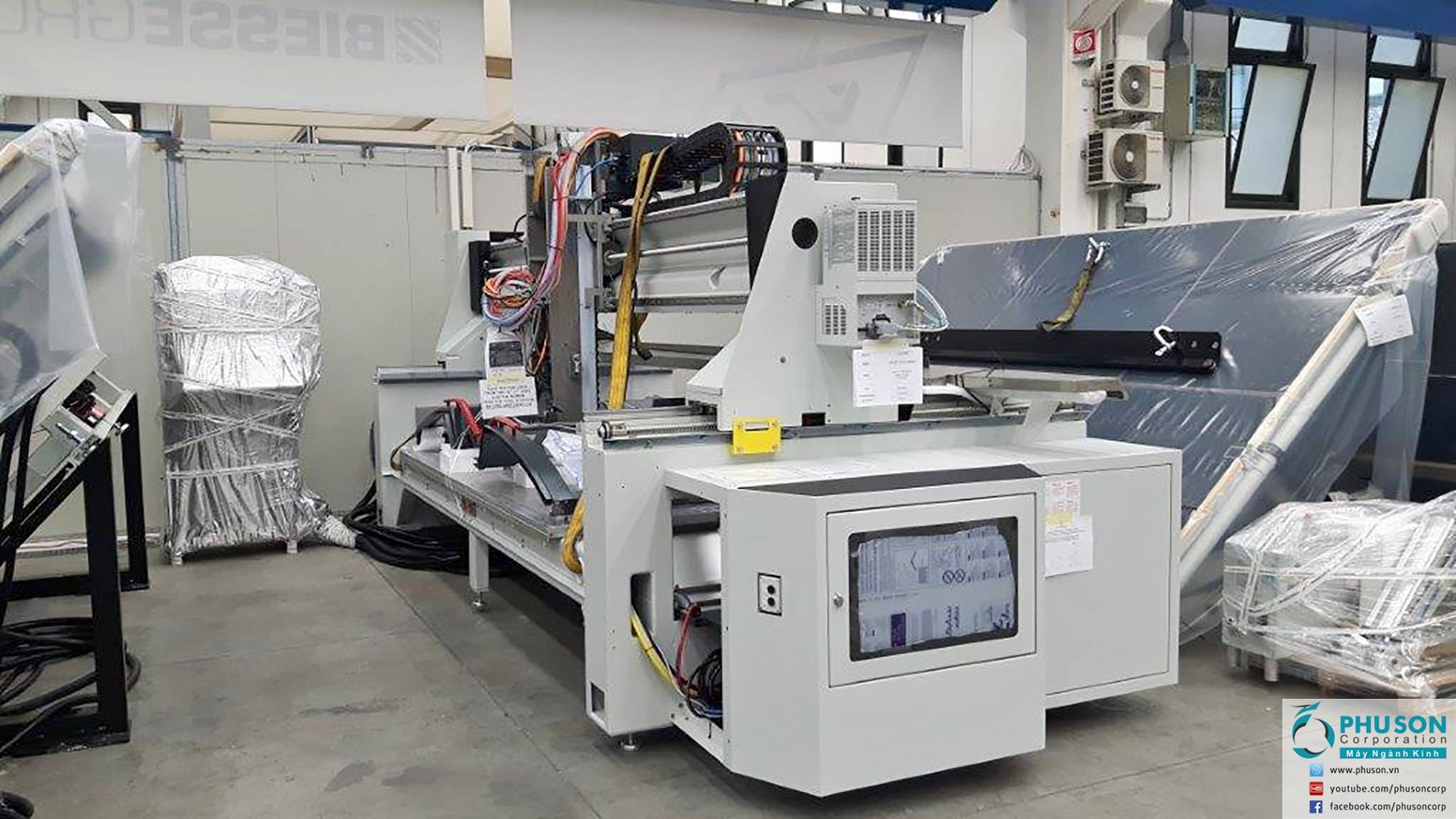 The CNC Centering INTERMAC machine Drilling – Milling – Polish Edging at Pasero