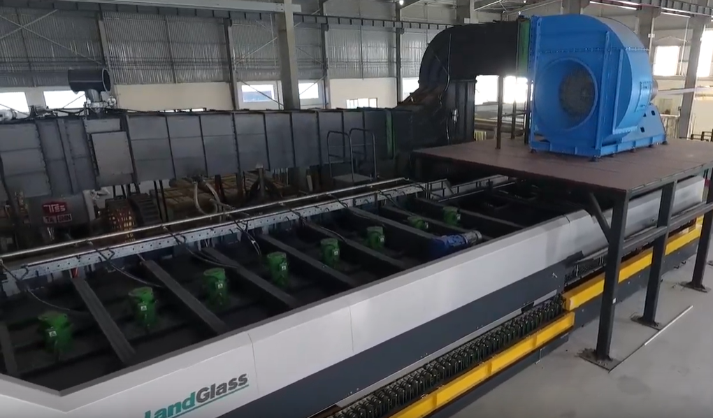 Dây chuyền sản xuất Kính Cường lực dạng phẳng và cong LANDGLASS tại TIEN CHAU GLASS (nhà máy 3)