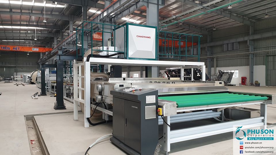 Automation electronics automatic production line of CHAOYANG high-tech laminated glass at RICCO GLASS factory.