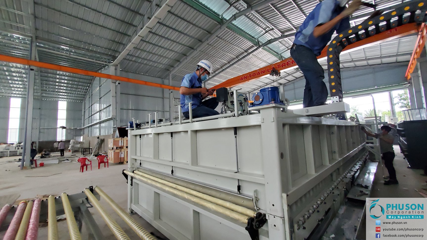 PHU SON Corporation HCM installed an automatic tempered glass production line at MINH DUNG GLASS factory