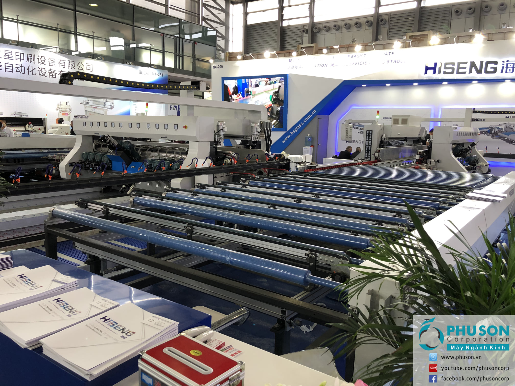 HISENG at the international exhibition CHINA GLASS 2021