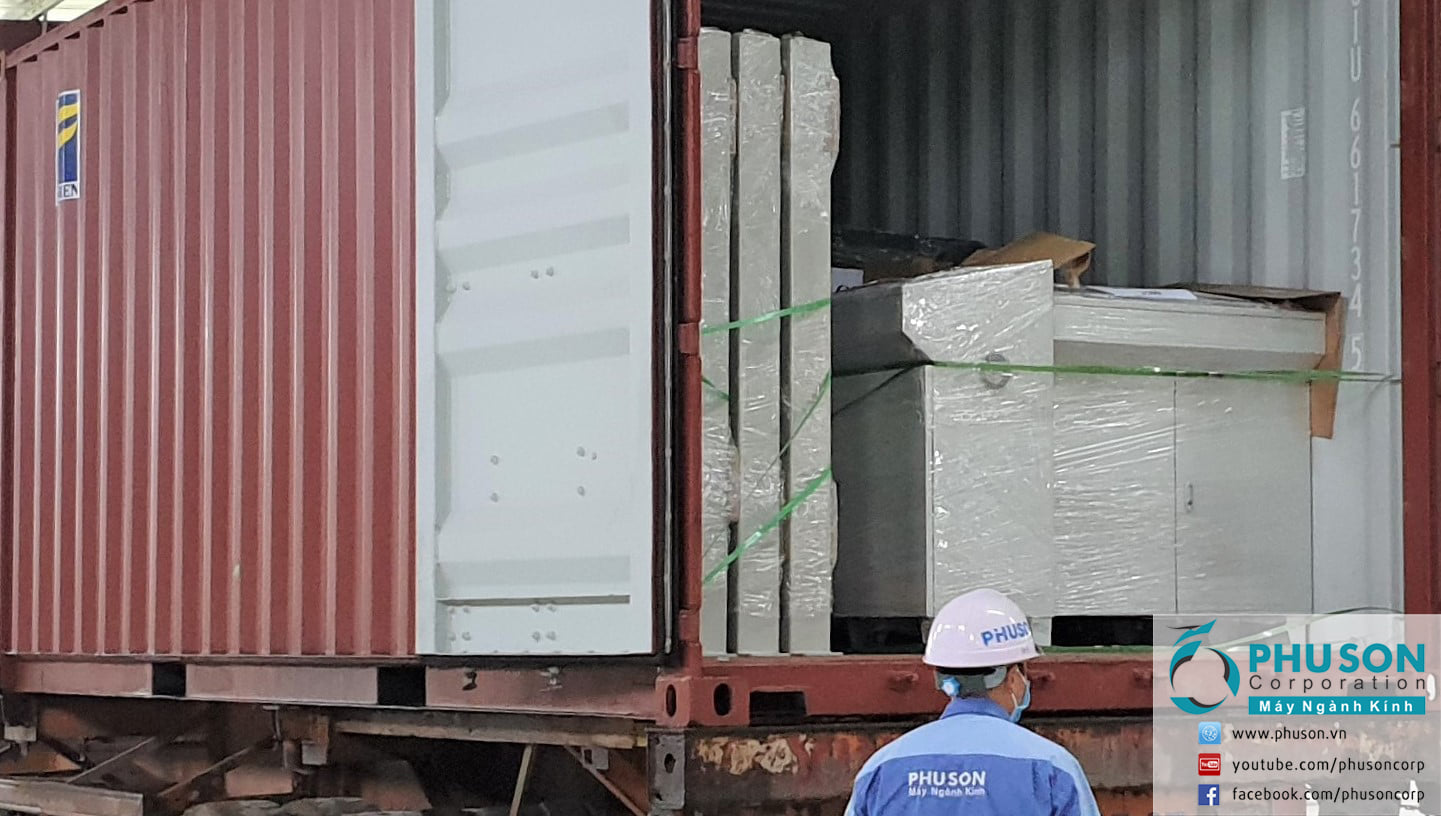 Delivered 2 BLUETECH glass washing and drying machines at HOANG ANH KHOA GLASS factory