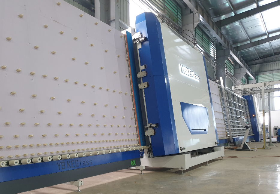 Dây chuyền tự động sản xuất kính hộp cách âm cách nhiệt tiết kiệm năng lượng công nghệ nạp khí argon online khổ lớn YBKE tại nhà máy SomVang Glass